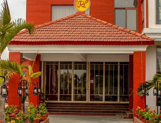 biratnagar ratna hotel front face